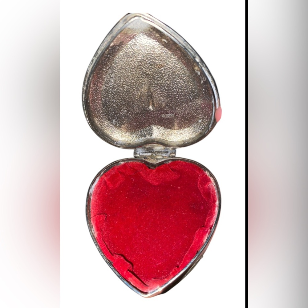 Heart Jewelry Box - Picture 2 of 6